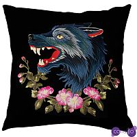Декоративная подушка с вышивкой Стиль Gucci Wolf Black