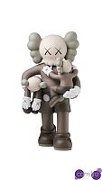 Kaws family Brown (40 см)